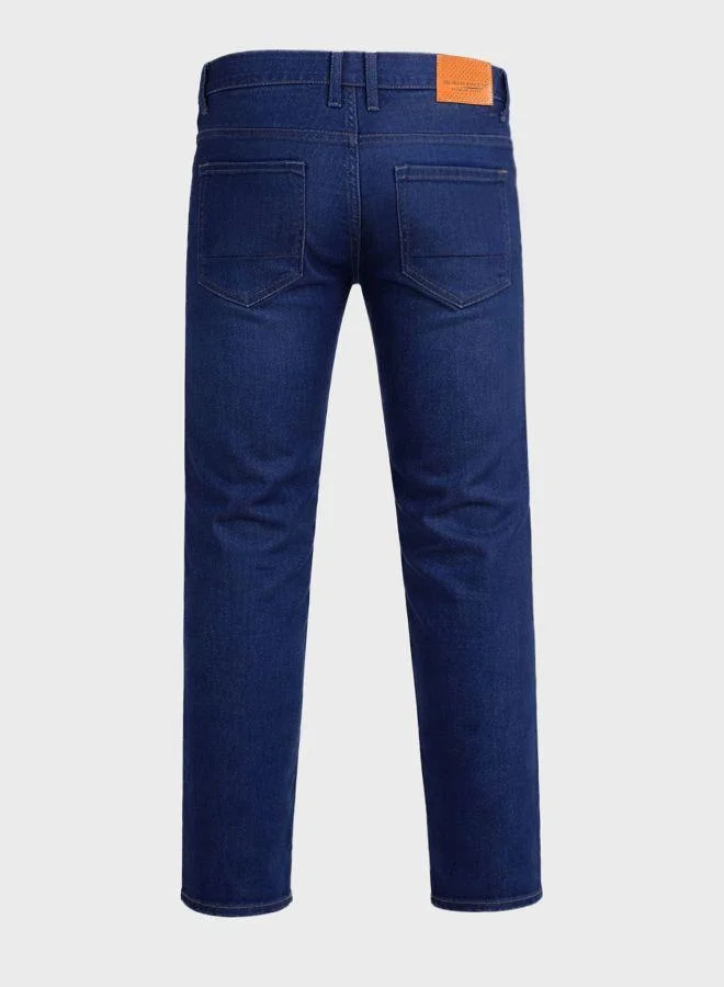 The Indian Garage Co  Men Slim Fit Solid Scoop Pocket Mid-Rise Jeans for Men | Best Price UAE